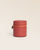 Notre coffret bague Renouard en cuir façon vigogne terracotta, vu de face fermé en studio.