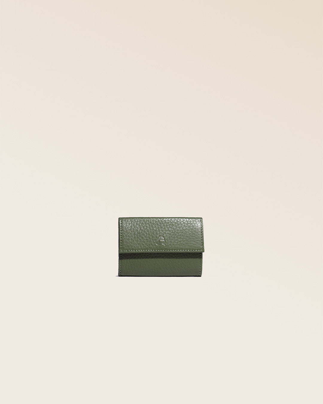 Our Mixte wallet in khaki vicuña-style leather, seen from the front in the studio.