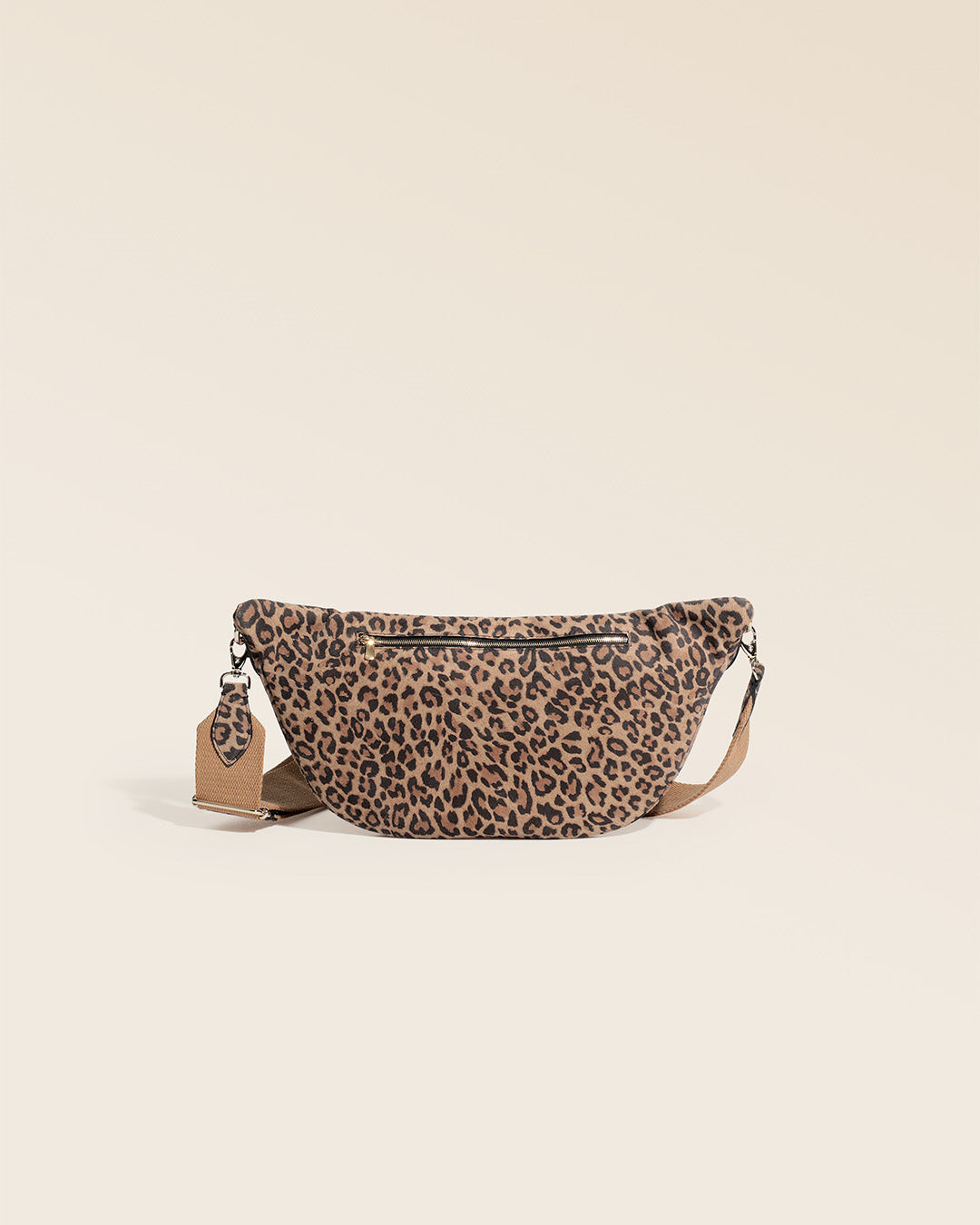 Our Batz clutch bag in suede calf leather, seen from the back in the studio.