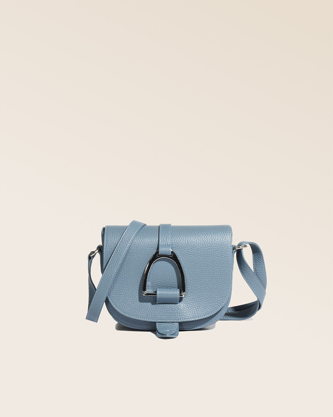 Our Licol bag in cobalt-blue vicuña-style leather, seen from the front.