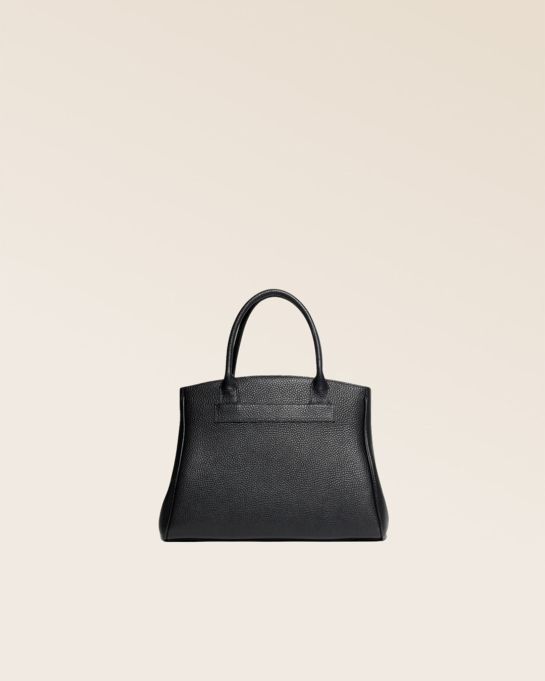 Notre sac Prestige mini modèle en cuir façon vigogne noir vu de dos en studio.