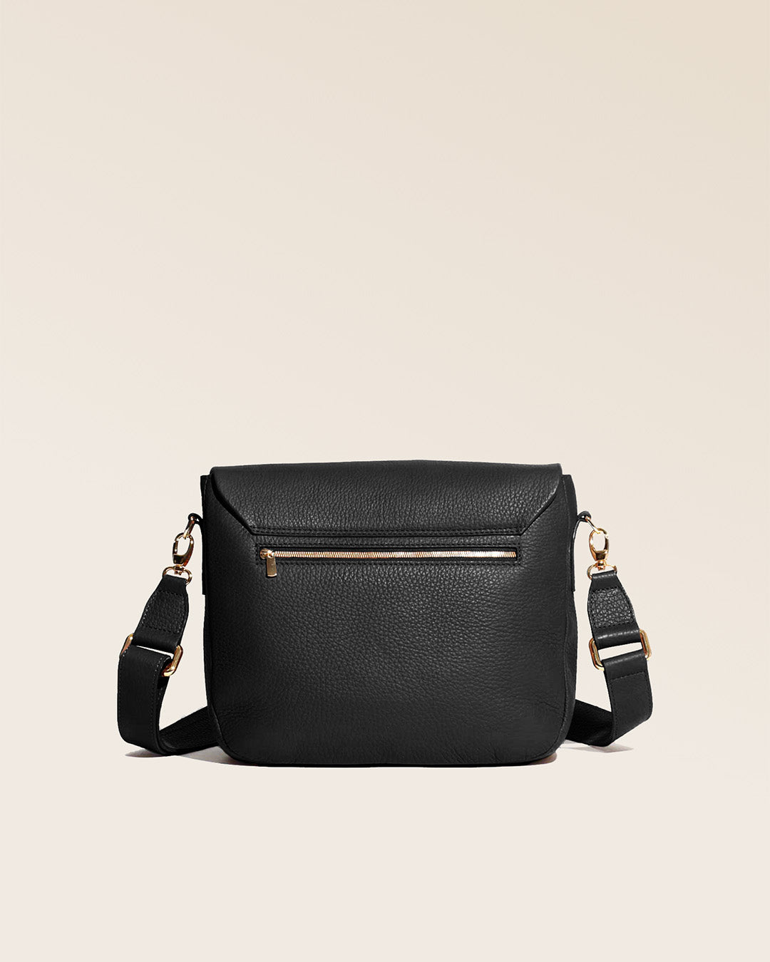 Our Samuel bag in black vicuña-style leather, seen from the back in the studio.