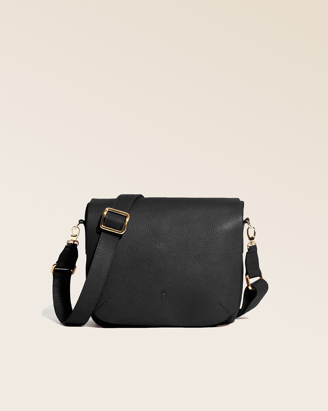 Our Samuel bag in black vicuña-style leather, seen from the front in the studio.