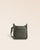 Le sac Stan Renouard en cuir façon vigogne kaki, vu de face en studio.