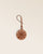 Le bijou de sac Flocon Renouard en cuir lisse camel et cuir veau velours noisette, parfait pour accessoiriser votre sac ou cabas Renouard cet hiver !
