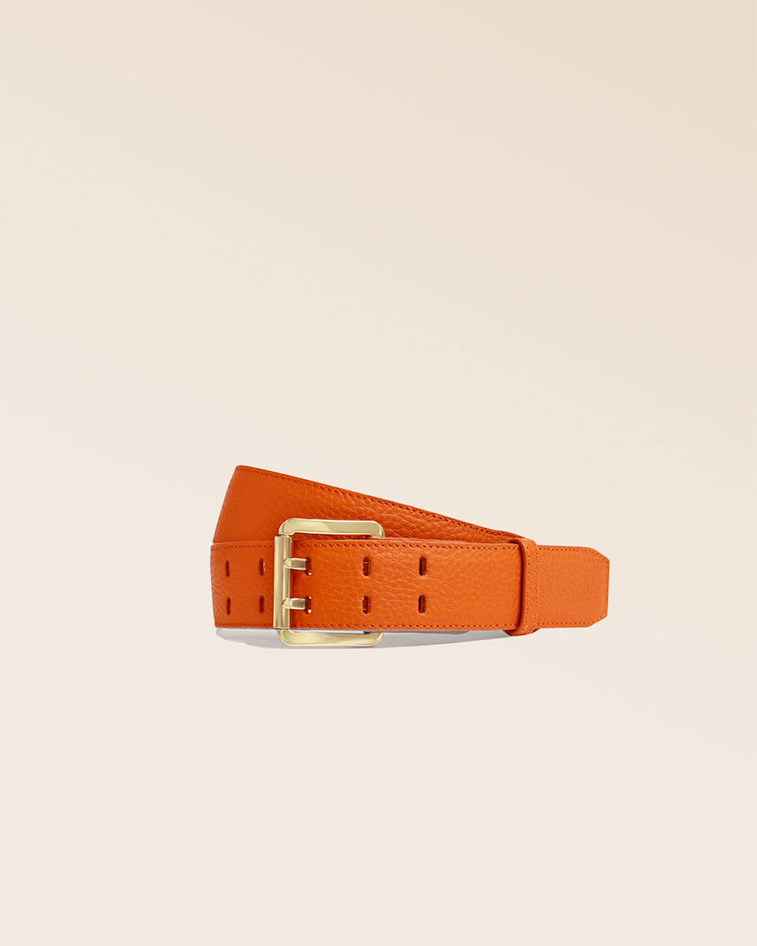 La ceinture London Renouard en cuir façon vigogne orange, vue de face en studio.