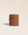 Notre coffret bague Renouard en cuir vintage camel, vu de face fermé en studio.