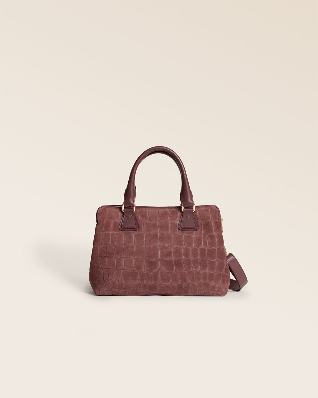 Le sac Mini New-York Renouard en cuir veau velours façon croco acajou et accessoires dorés, vu de dos en studio.