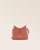 Notre sac Mini Cob en cuir façon vigogne terracotta vu de face en studio.