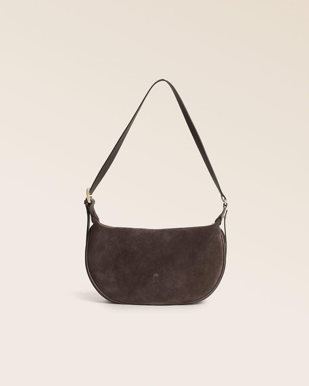 Le sac Harper Renouard en cuir veau velours espresso et cuir lisse ébène, vu de face en studio.